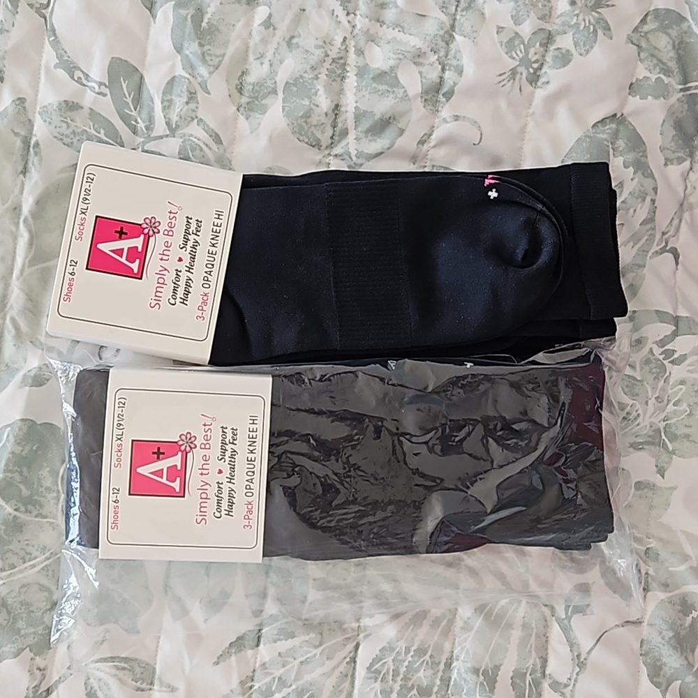 NEW in package 6 pair navy knee high socks